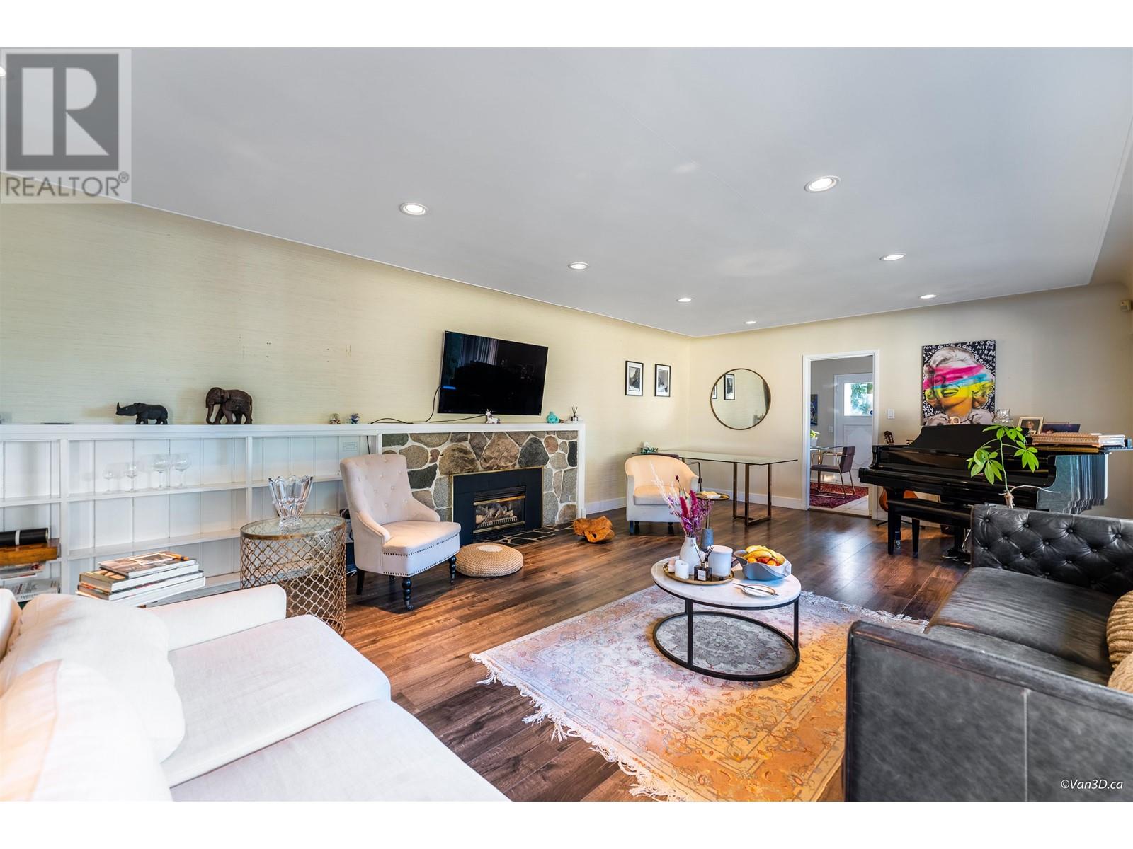 533 Hadden Drive, West Vancouver, British Columbia  V7S 1G8 - Photo 3 - R2836399