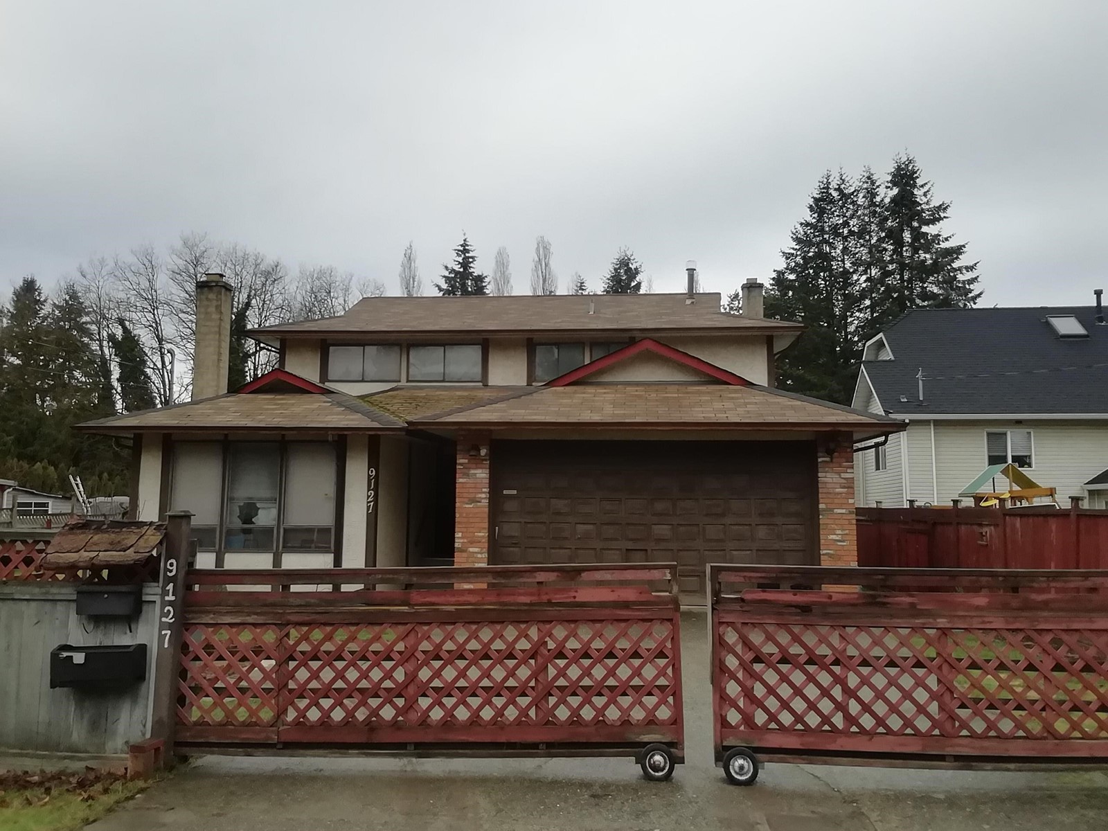 9127 149 STREET, surrey, British Columbia V3R3Z5