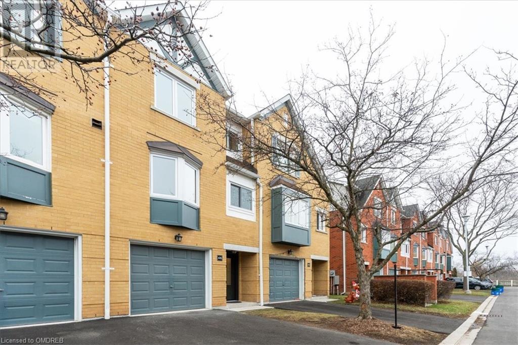 2300 Brays Lane Unit# 46, Oakville, Ontario  L6M 3J9 - Photo 2 - 40519140