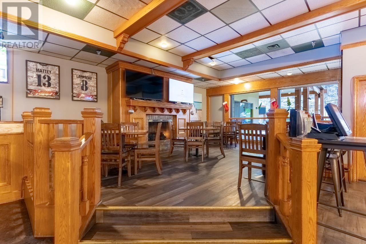 305 Brooke Drive, Chase, British Columbia    - Photo 2 - 175992