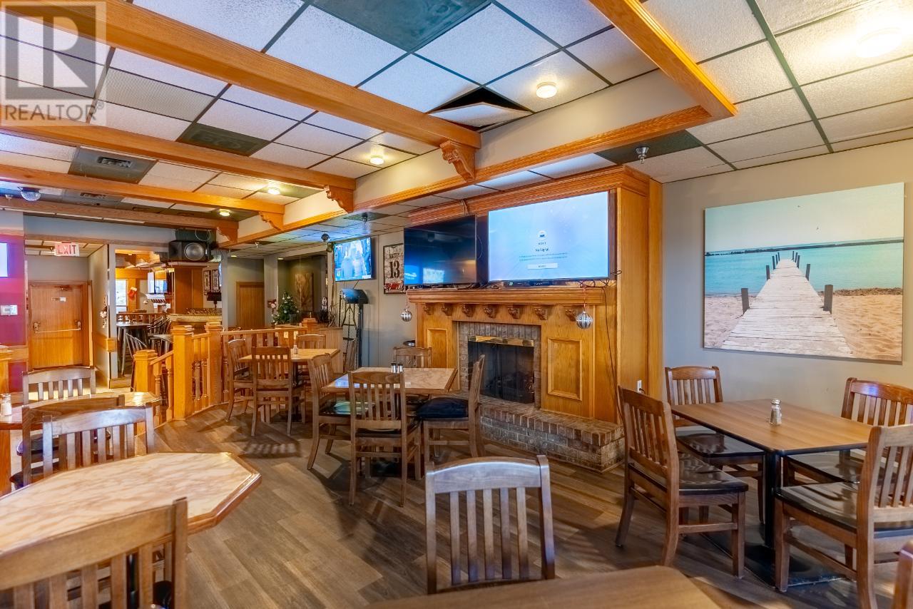 305 Brooke Drive, Chase, British Columbia    - Photo 3 - 175992