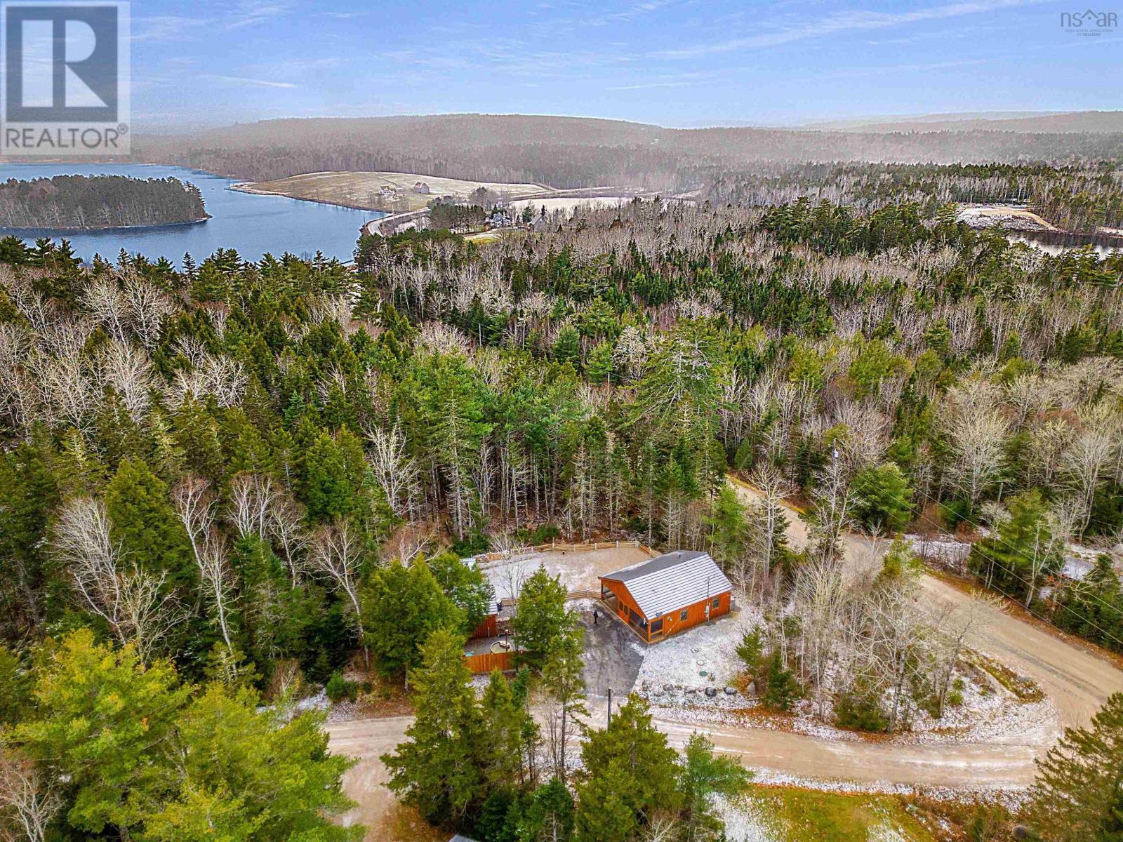 8 Falcon Drive, Vaughan, Nova Scotia  B0N 2T0 - Photo 1 - 202325115