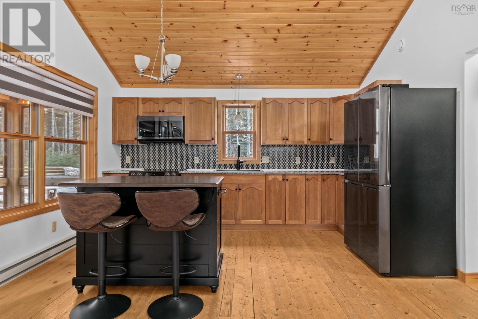 8 Falcon Drive, Vaughan, Nova Scotia  B0N 2T0 - Photo 10 - 202325115