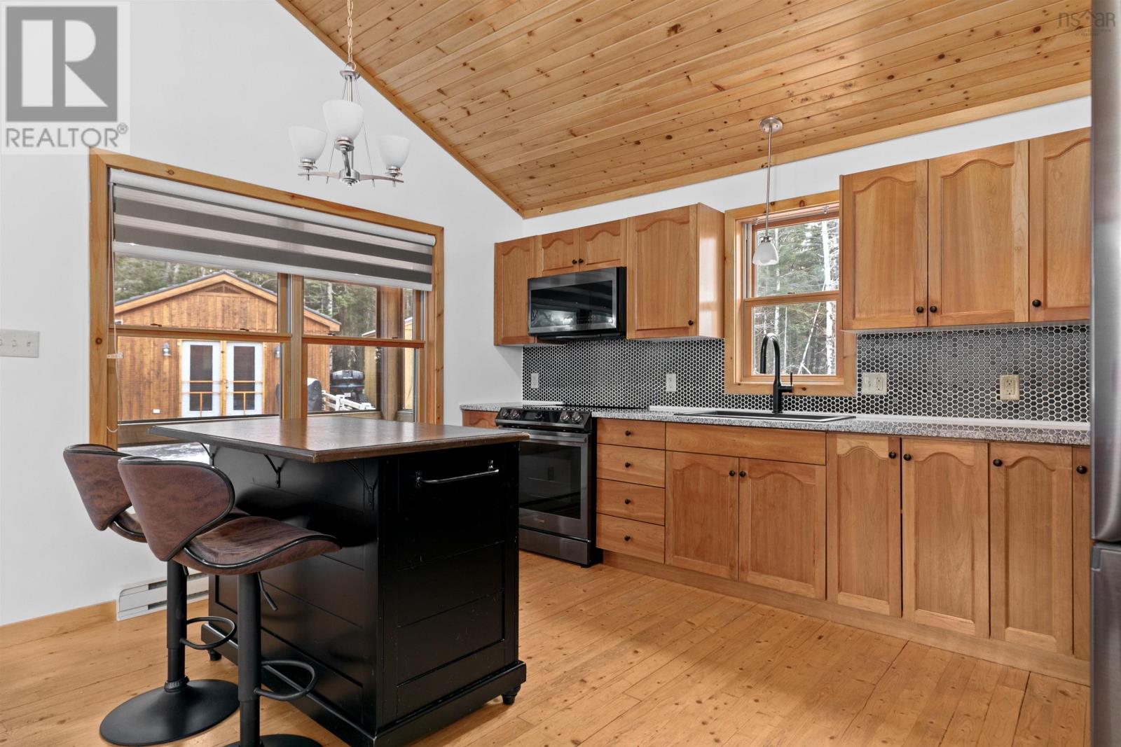 8 Falcon Drive, Vaughan, Nova Scotia  B0N 2T0 - Photo 11 - 202325115