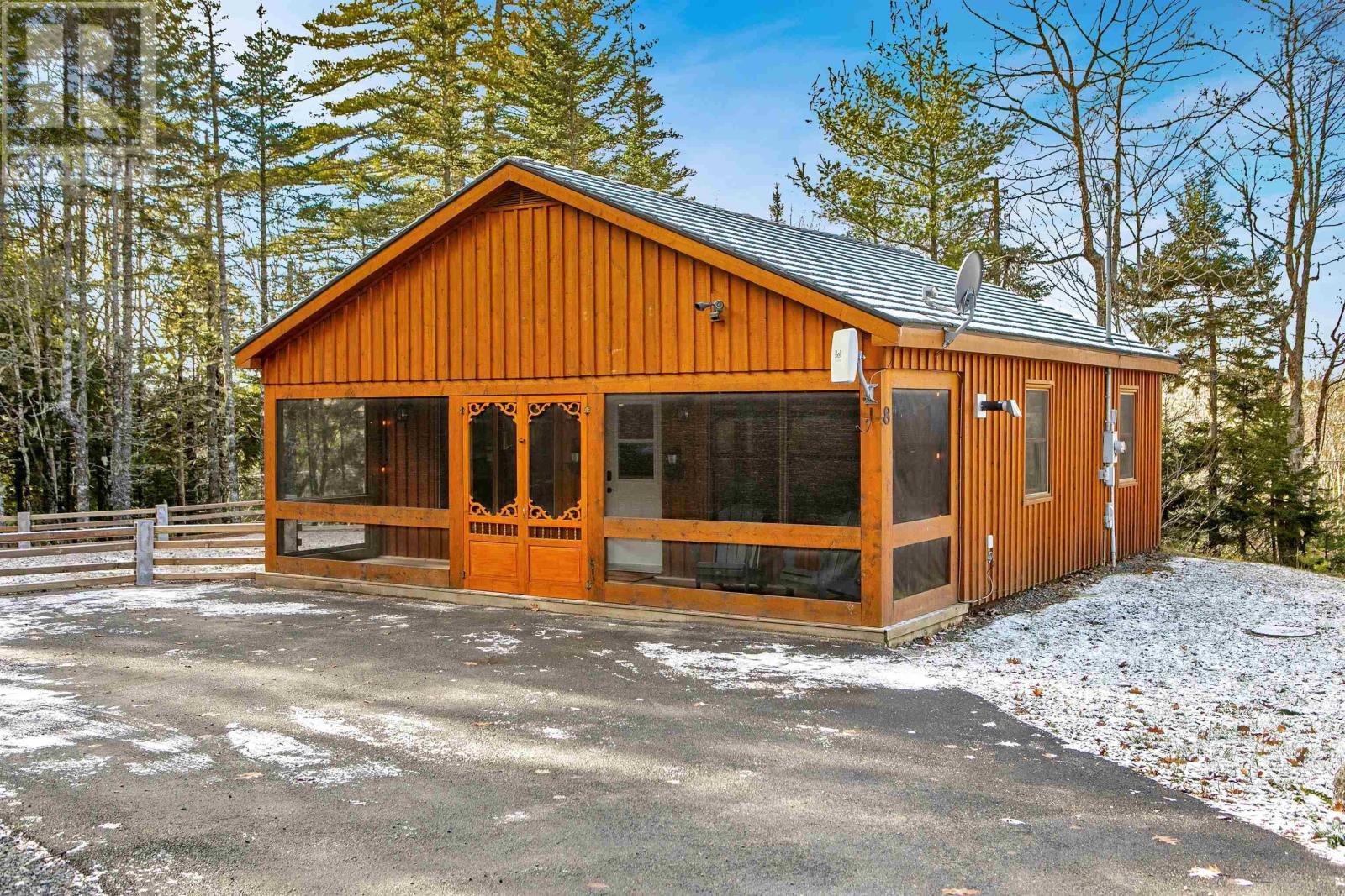 8 Falcon Drive, Vaughan, Nova Scotia  B0N 2T0 - Photo 2 - 202325115