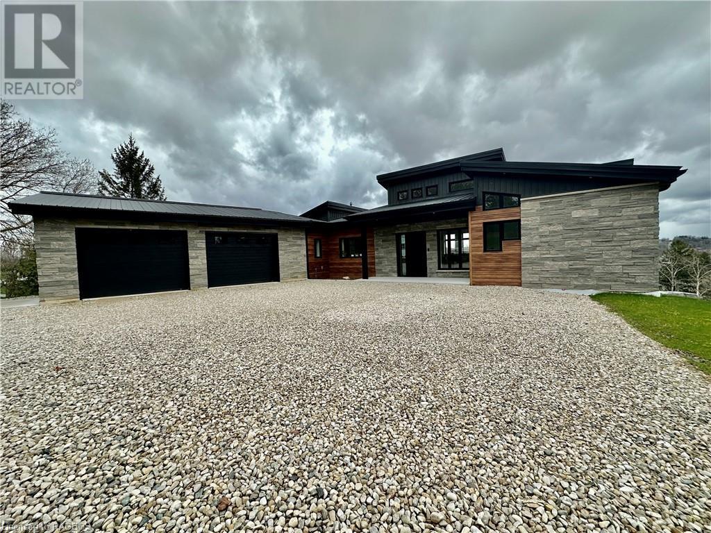 505 Durham Street West, Walkerton, Ontario  N0G 2V0 - Photo 1 - 40519679