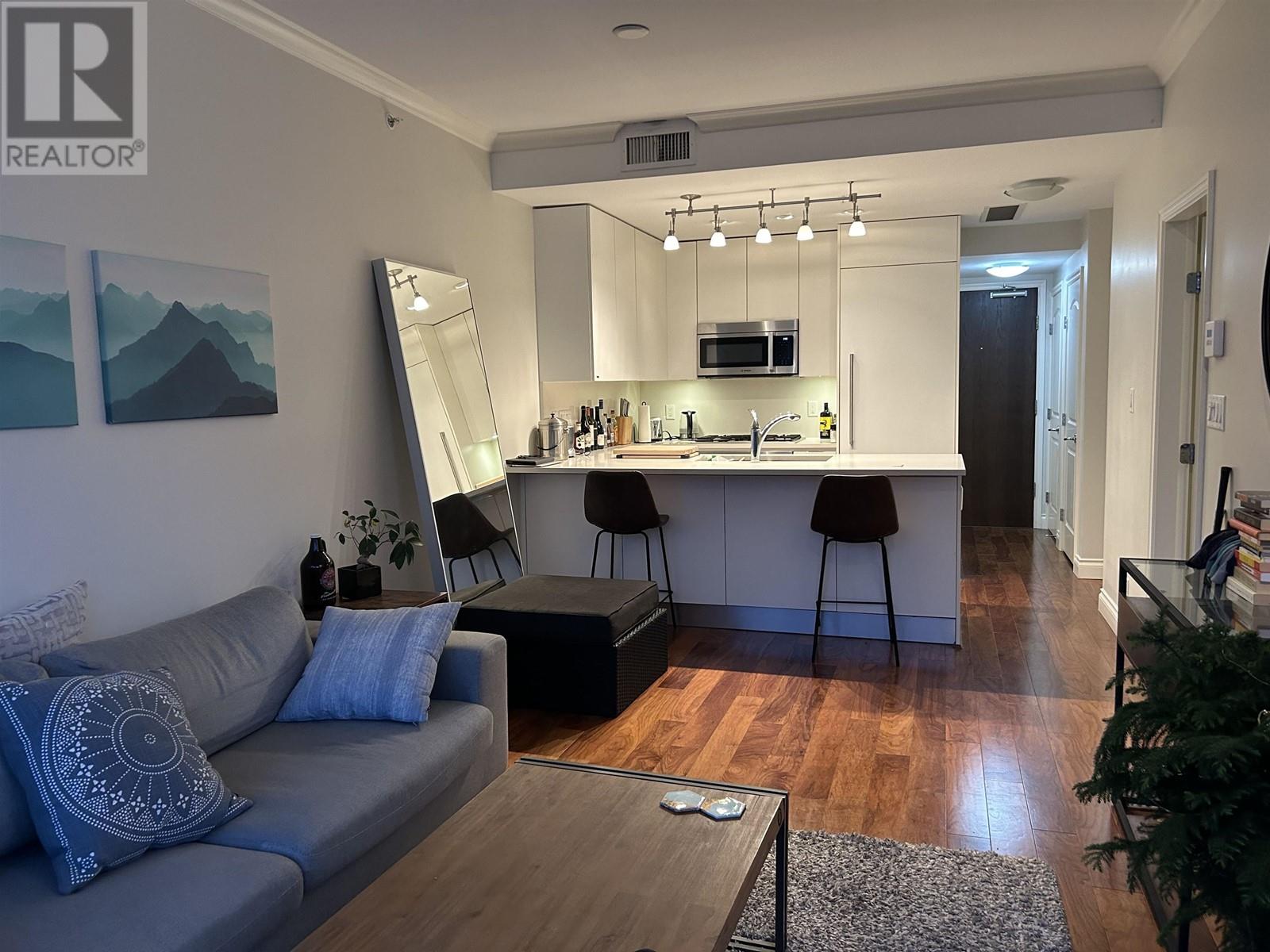 808 199 Victory Ship Way, North Vancouver, British Columbia  V7L 0B2 - Photo 3 - R2836841
