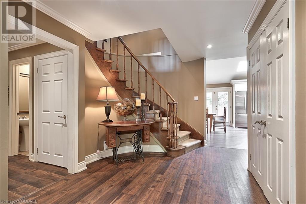 2140 Elmhurst Avenue, Oakville, Ontario  L6J 5G2 - Photo 4 - 40448891