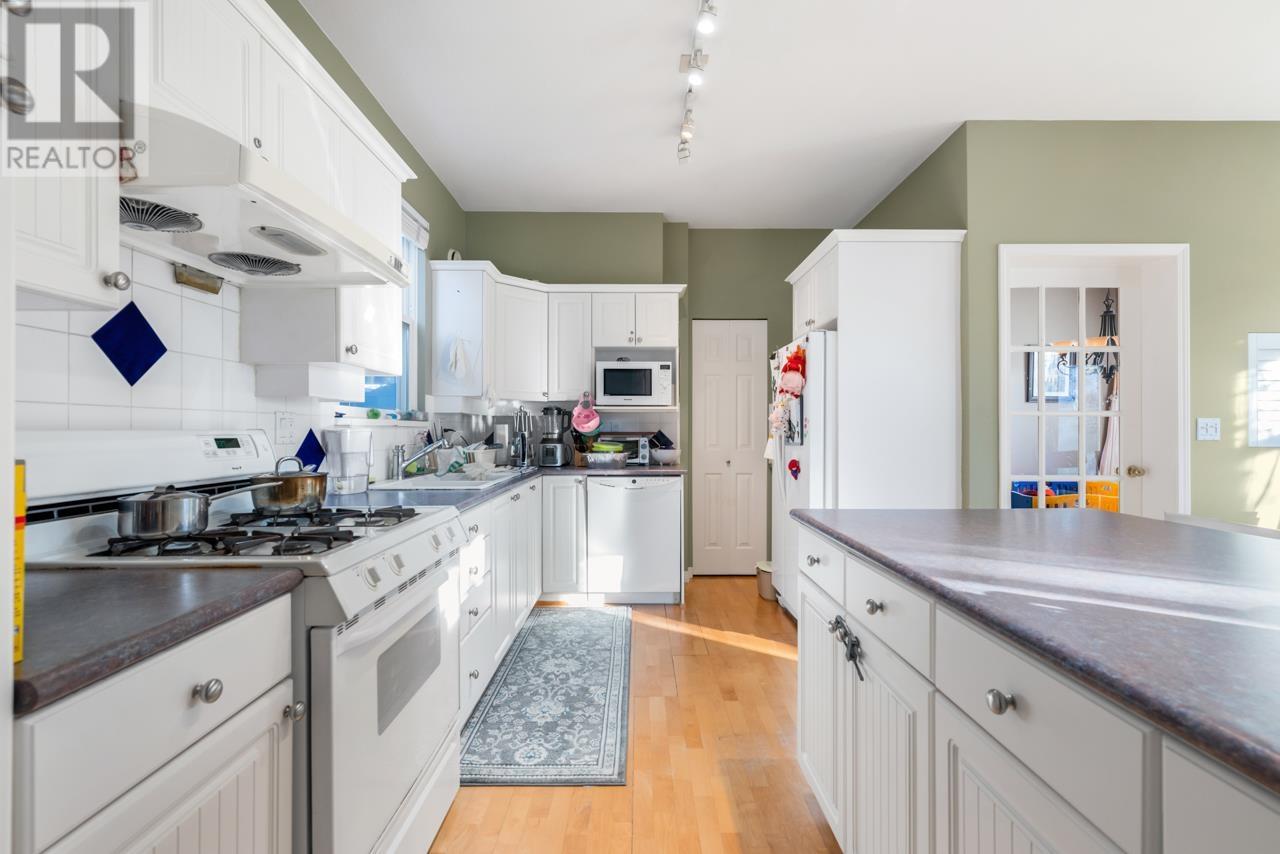 6991 Robson Drive, Richmond, British Columbia  V7C 5T5 - Photo 6 - R2833652
