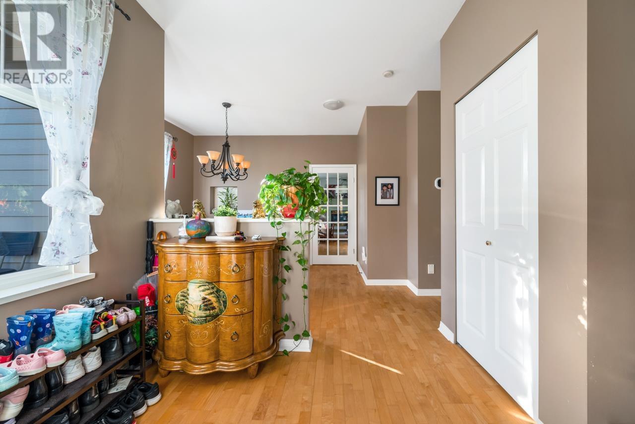 6991 Robson Drive, Richmond, British Columbia  V7C 5T5 - Photo 2 - R2833652