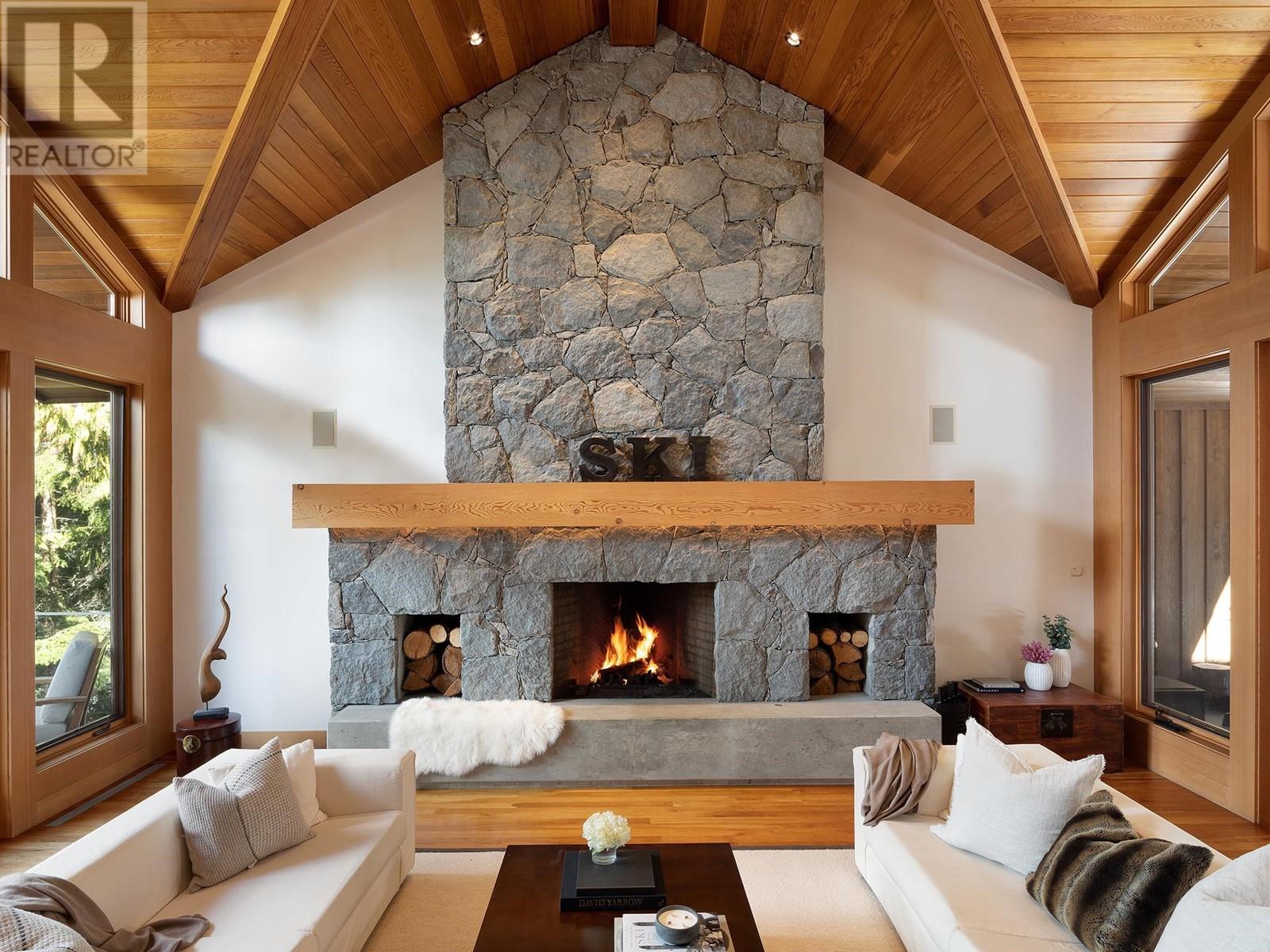 4673 Blackcomb Way, Whistler, British Columbia  V8E 0Z3 - Photo 4 - R2834059