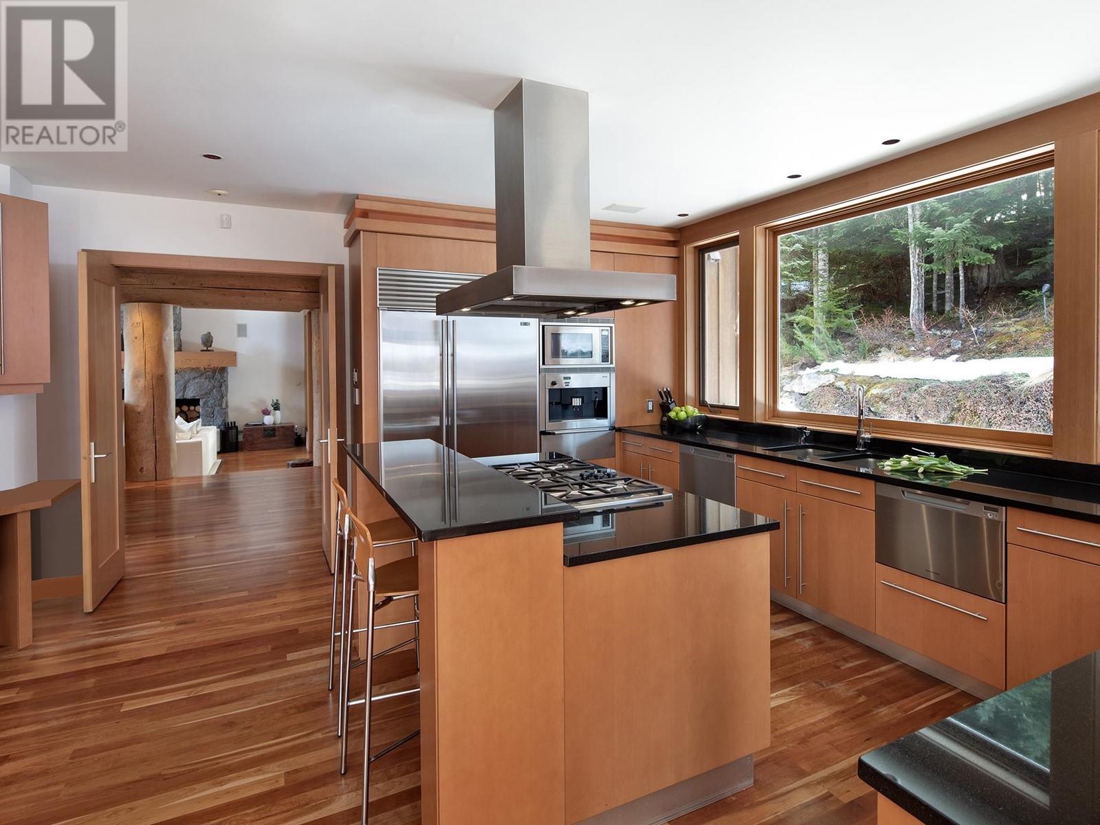 4673 Blackcomb Way, Whistler, British Columbia  V8E 0Z3 - Photo 18 - R2834059