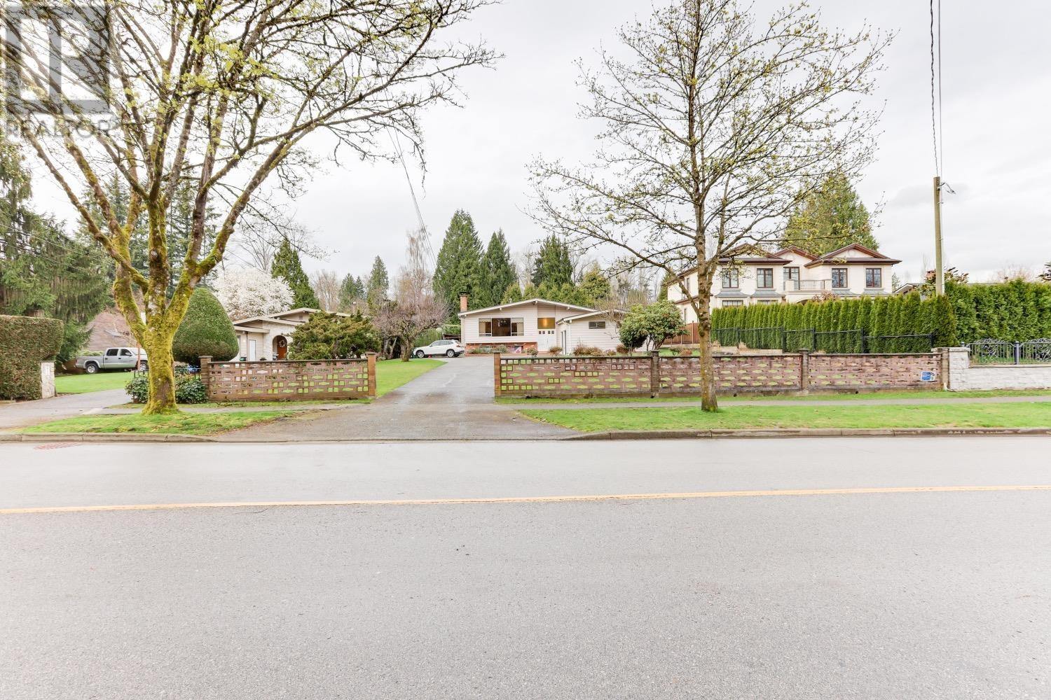 7765 GOVERNMENT ROAD, Burnaby