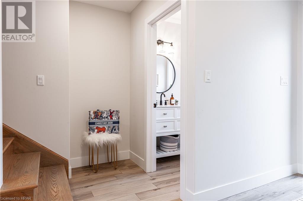 223 William Street, Stratford, Ontario  N5A 4Y2 - Photo 10 - 40470886