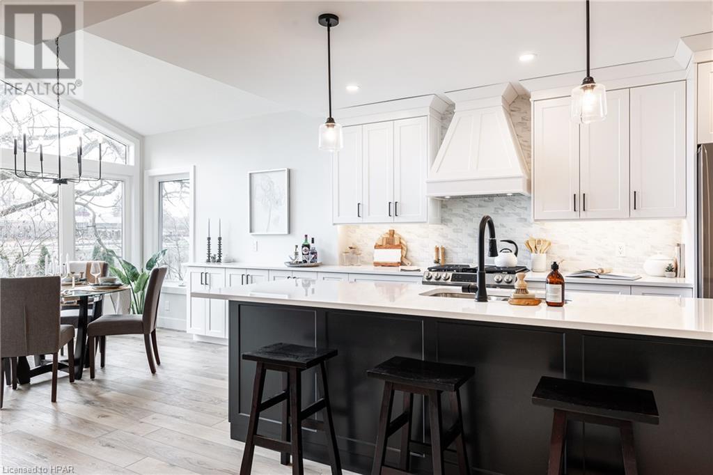 223 William Street, Stratford, Ontario  N5A 4Y2 - Photo 18 - 40470886