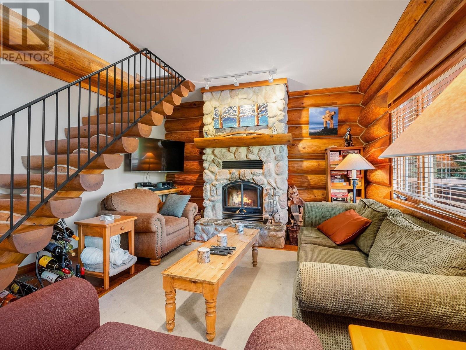 3310 Panorama Ridge, Whistler, British Columbia  V8E 0B8 - Photo 2 - R2824208
