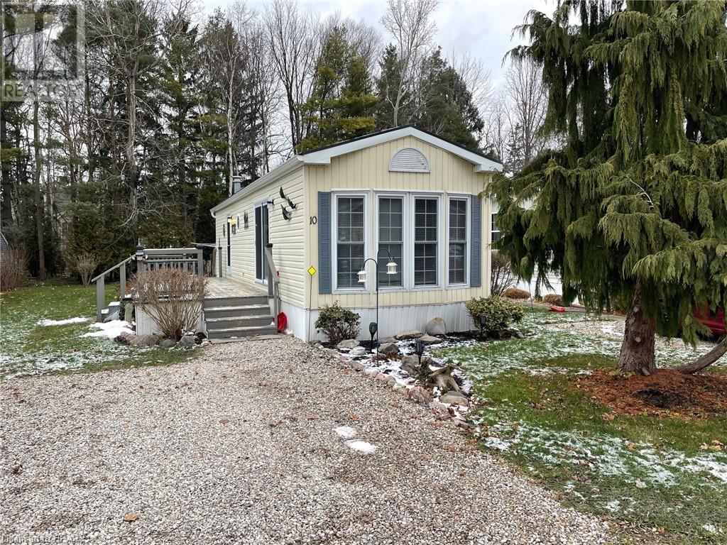 77307 Bluewater Hwy 10 Club Terrace, Bayfield, Ontario N0M 1G0