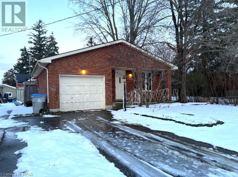 35 Albert Street, Mitchell, Ontario N0K 1N0 (26352537) Coldwell