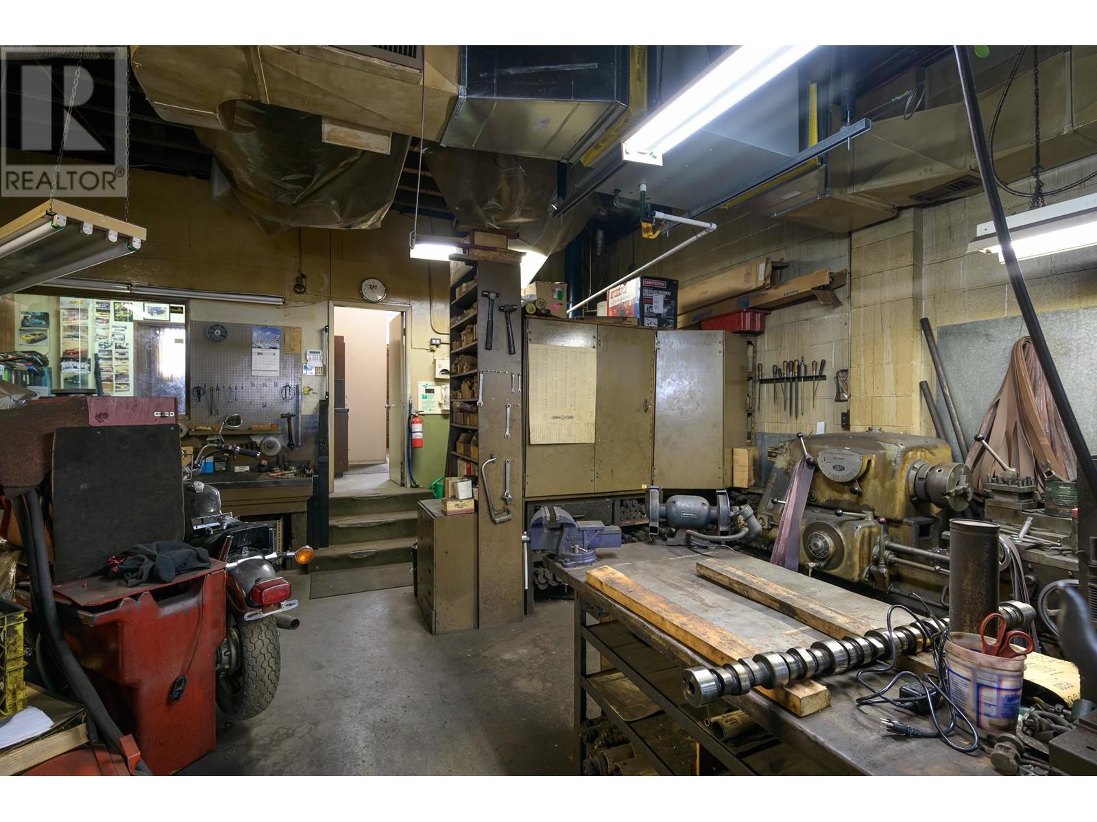1713 W 5th Avenue, Vancouver, British Columbia  V6J 1P1 - Photo 11 - C8056198