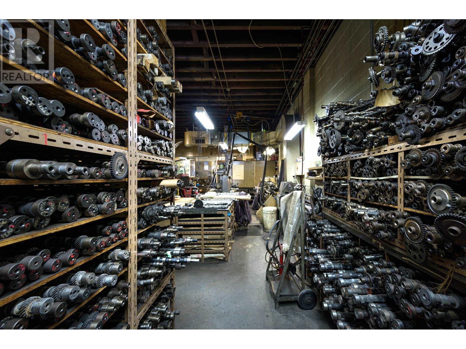 1713 W 5th Avenue, Vancouver, British Columbia  V6J 1P1 - Photo 13 - C8056198