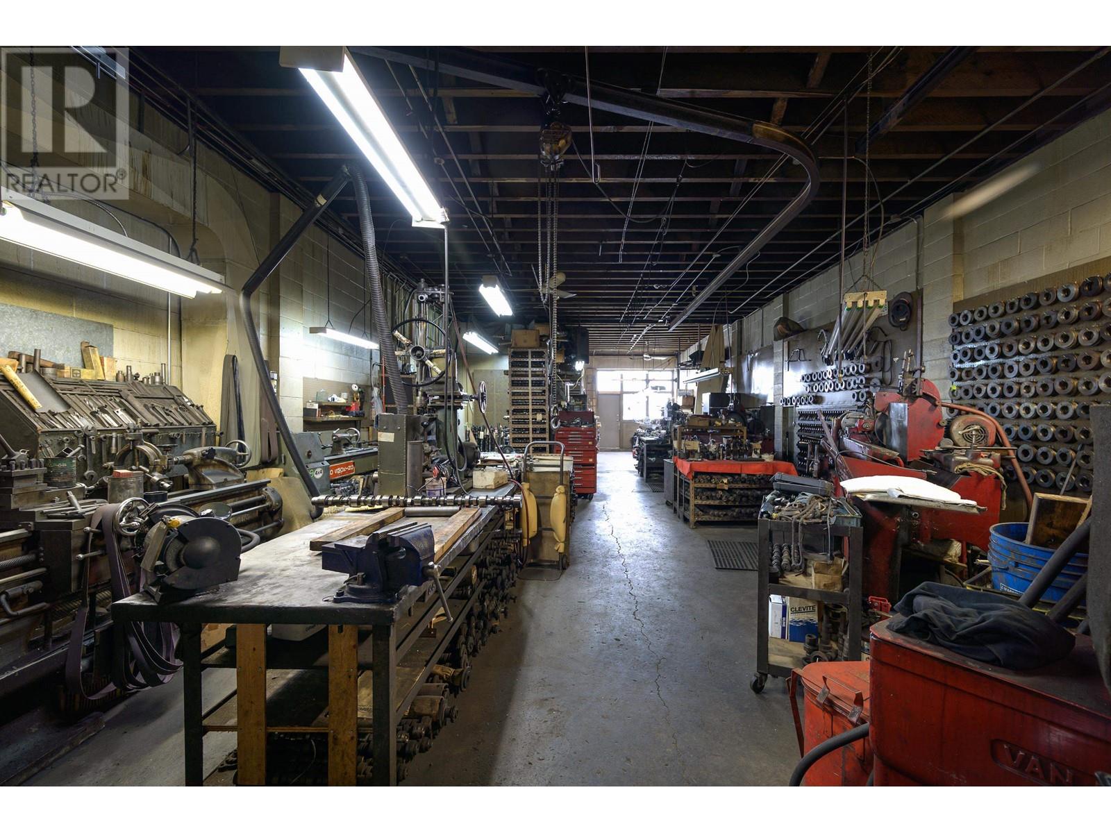 1713 W 5th Avenue, Vancouver, British Columbia  V6J 1P1 - Photo 10 - C8056198