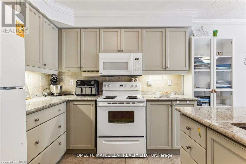 350 Lakebreeze Drive Unit# 8, Clarington, Ontario  L1B 1N2 - Photo 6 - 40521701