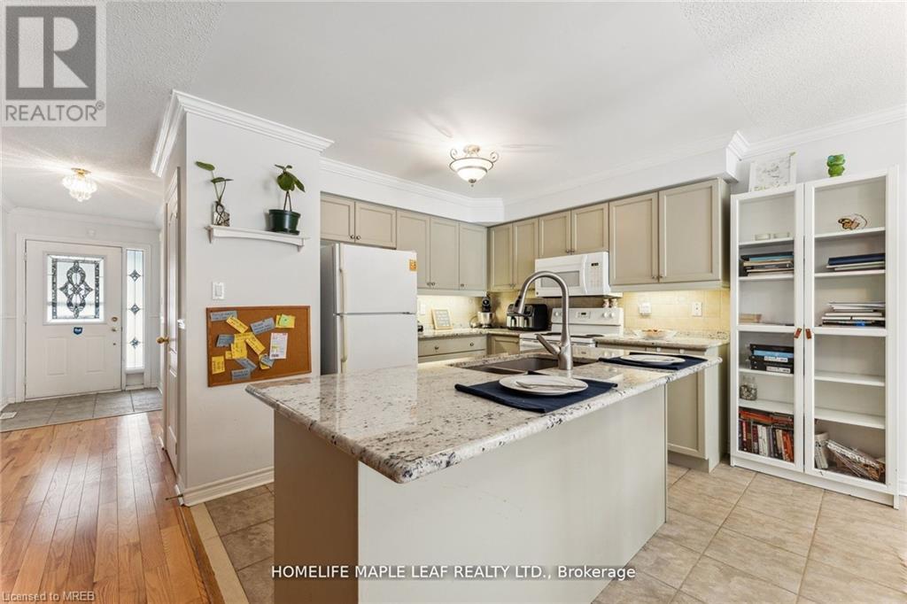 350 Lakebreeze Drive Unit# 8, Clarington, Ontario  L1B 1N2 - Photo 9 - 40521701