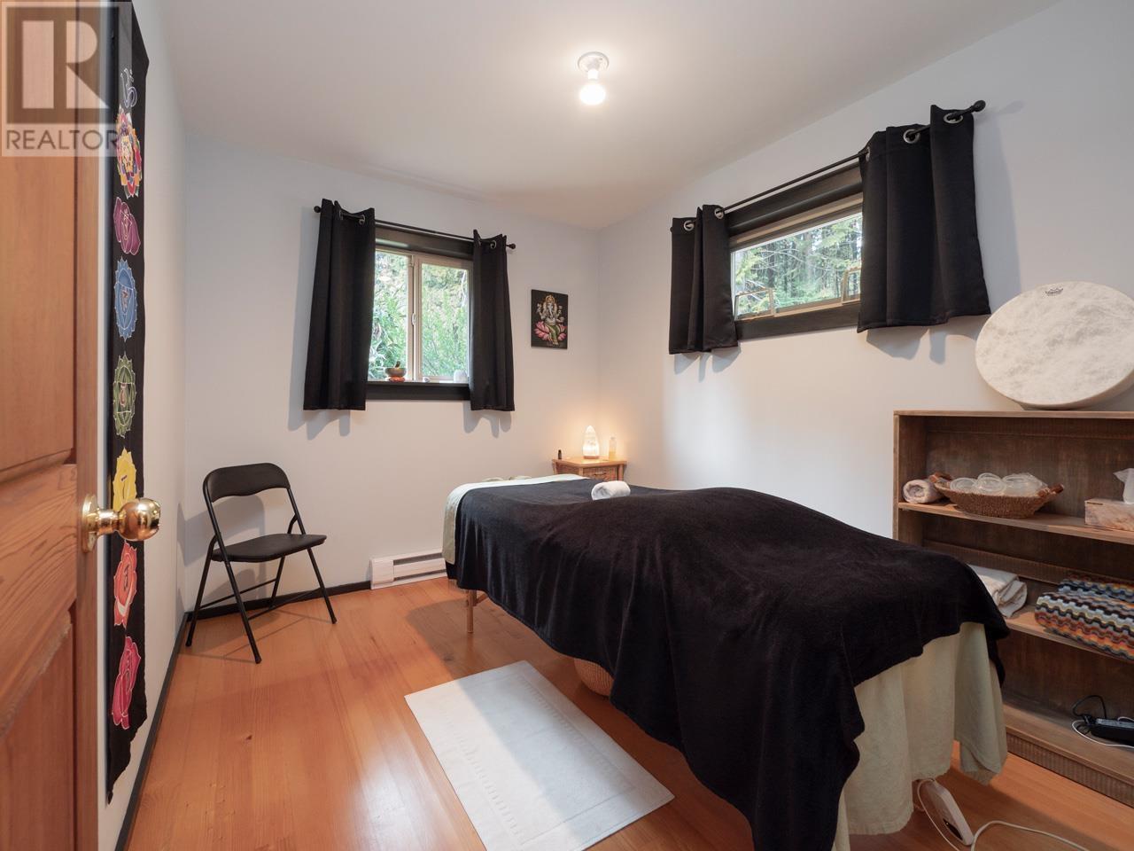 833 Byng Road, Roberts Creek, British Columbia  V0N 2W6 - Photo 26 - R2837460
