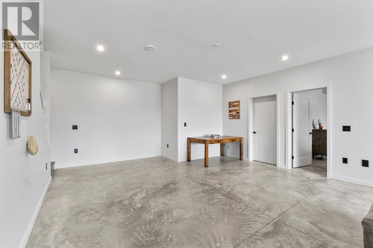 135 GRANITE Court Naramata Photo 48