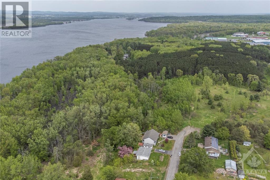 103 Pigeon Street, Rockland, Ontario  K4K 1J8 - Photo 10 - 1371772