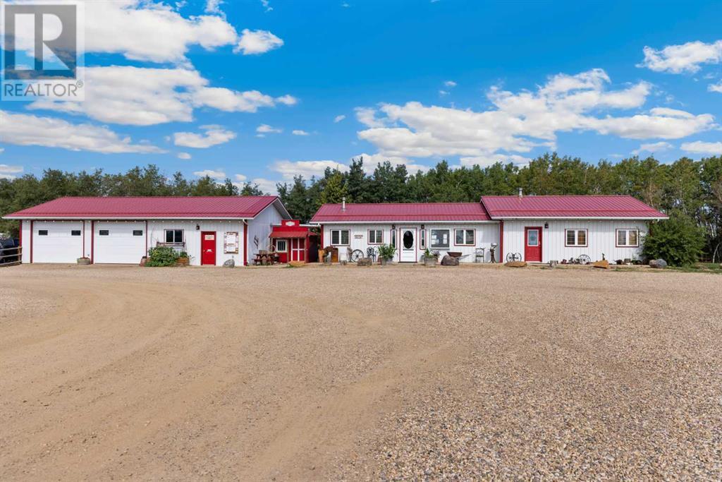 4402 50 Street, Stettler, Alberta  T0C 2L1 - Photo 2 - A2068850