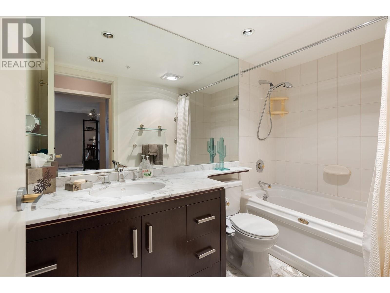 1704 837 W Hastings Street, Vancouver, British Columbia  V6C 3N7 - Photo 14 - R2837714