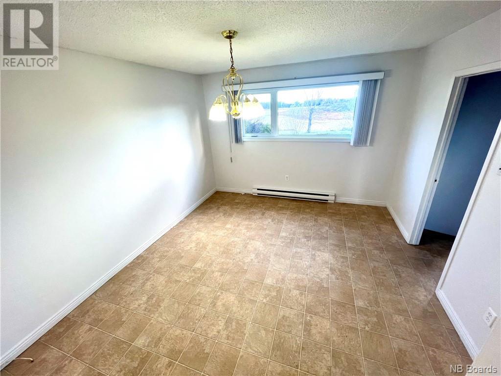 61 Rue Du Ruisseau, Lamèque, New Brunswick  E8T 1M2 - Photo 24 - NB093592