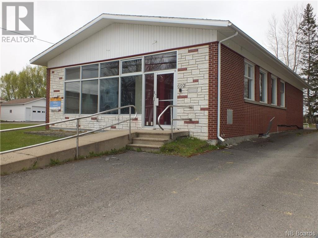 692 Principale Street, Saint-Léonard, New Brunswick  E7E 2H6 - Photo 1 - NB094277