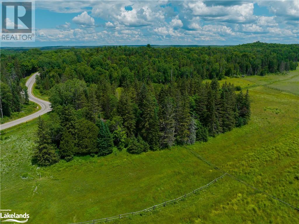 5B OLD NIPISSING Road (40522211) Holly