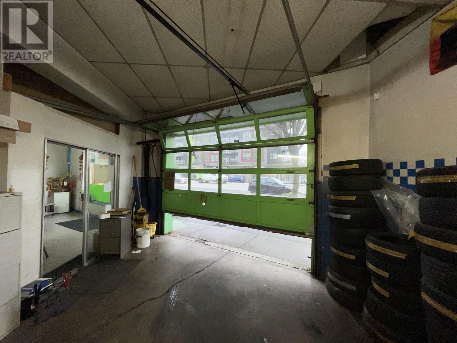 1705 Kingsway, Vancouver, British Columbia  V5N 2S4 - Photo 5 - C8056317