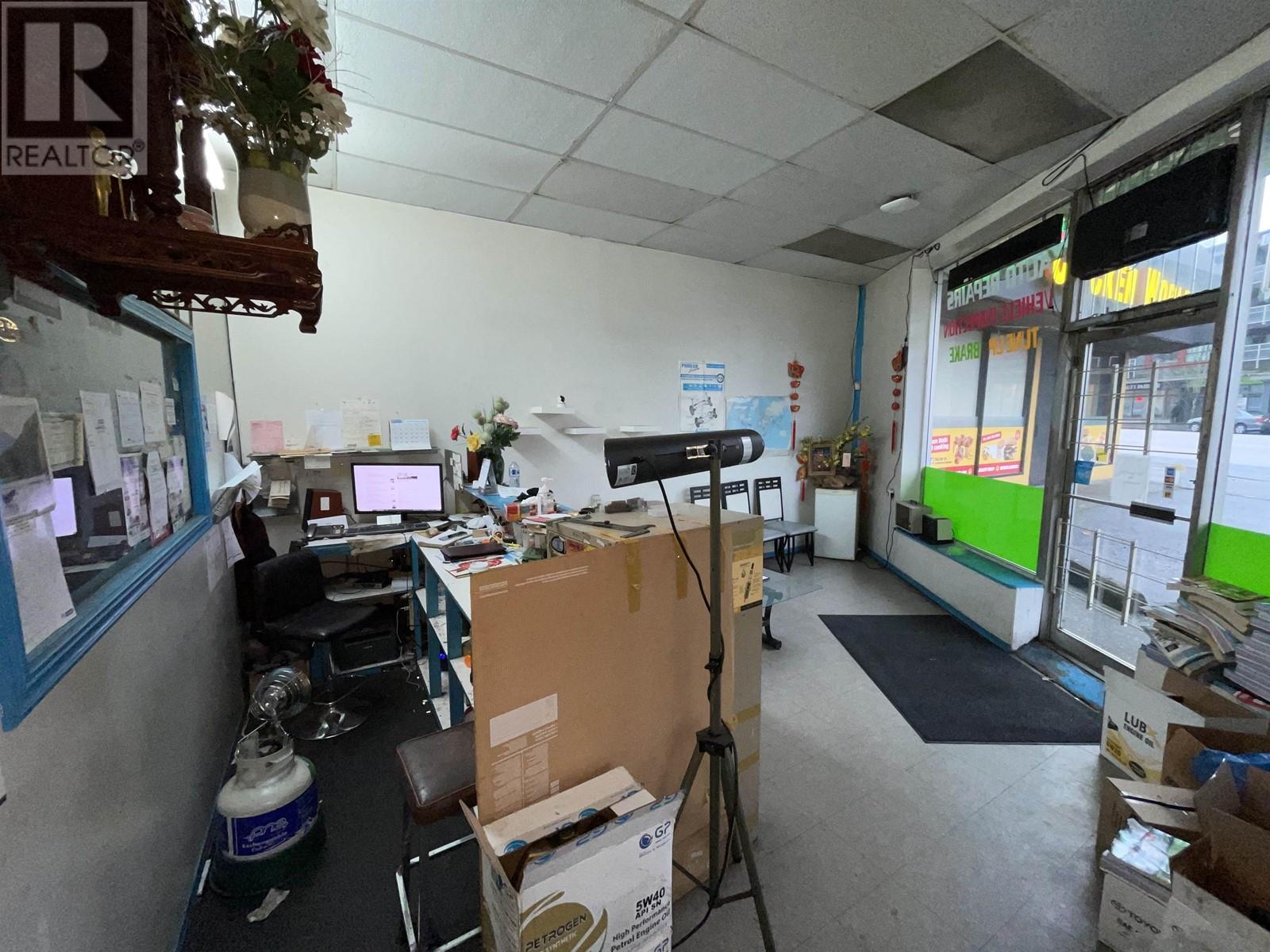 1705 Kingsway, Vancouver, British Columbia  V5N 2S4 - Photo 4 - C8056317