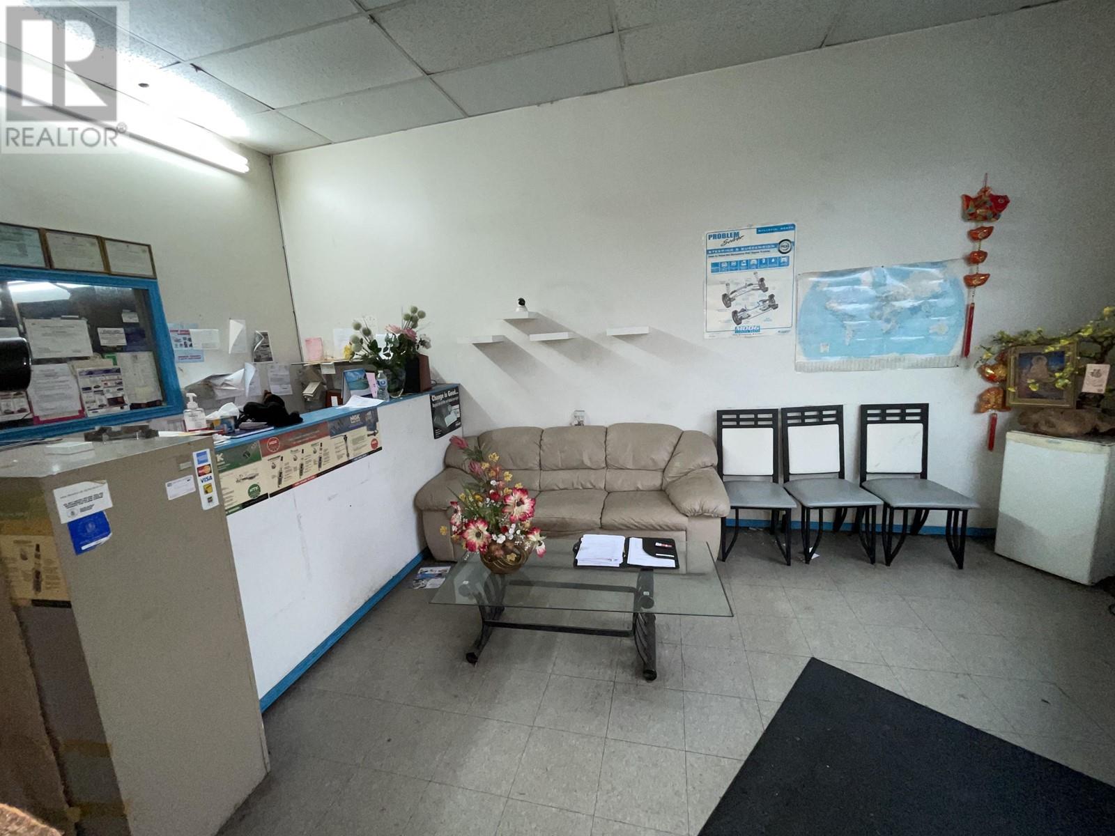1705 Kingsway, Vancouver, British Columbia  V5N 2S4 - Photo 3 - C8056317