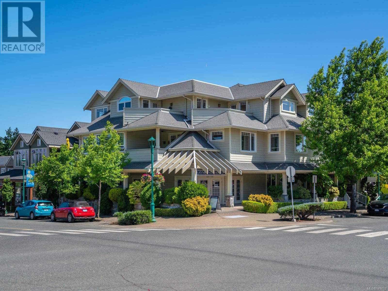 101 193 Second Ave W, Qualicum Beach, British Columbia  V9K 2N5 - Photo 1 - 949410