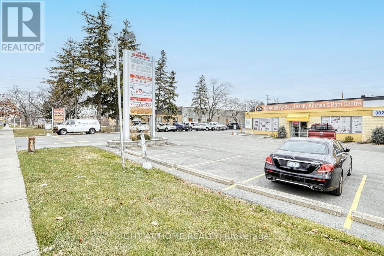 #11 -3025 KENNEDY RD, toronto, Ontario