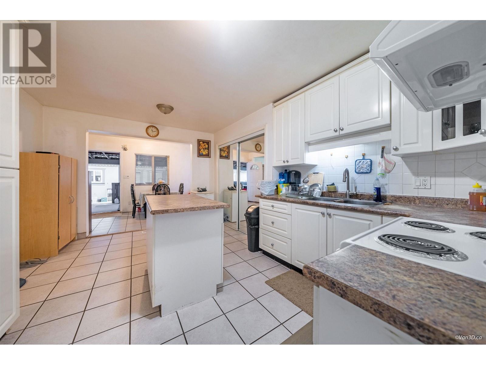1239 E 63rd Avenue, Vancouver, British Columbia  V5X 2L3 - Photo 12 - R2837844