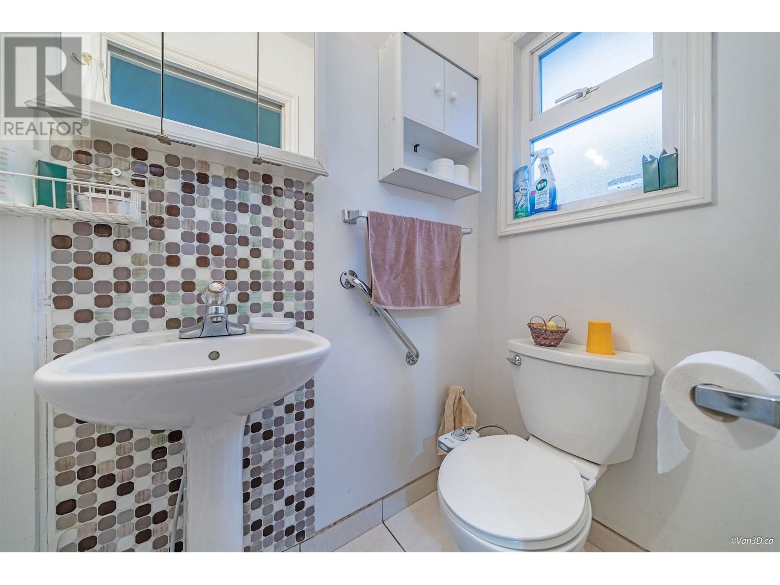 1239 E 63rd Avenue, Vancouver, British Columbia  V5X 2L3 - Photo 29 - R2837844