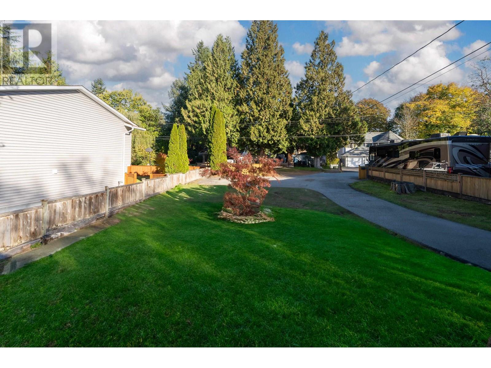 11641 212 Street, Maple Ridge, British Columbia  V2X 4Z6 - Photo 3 - R2829280