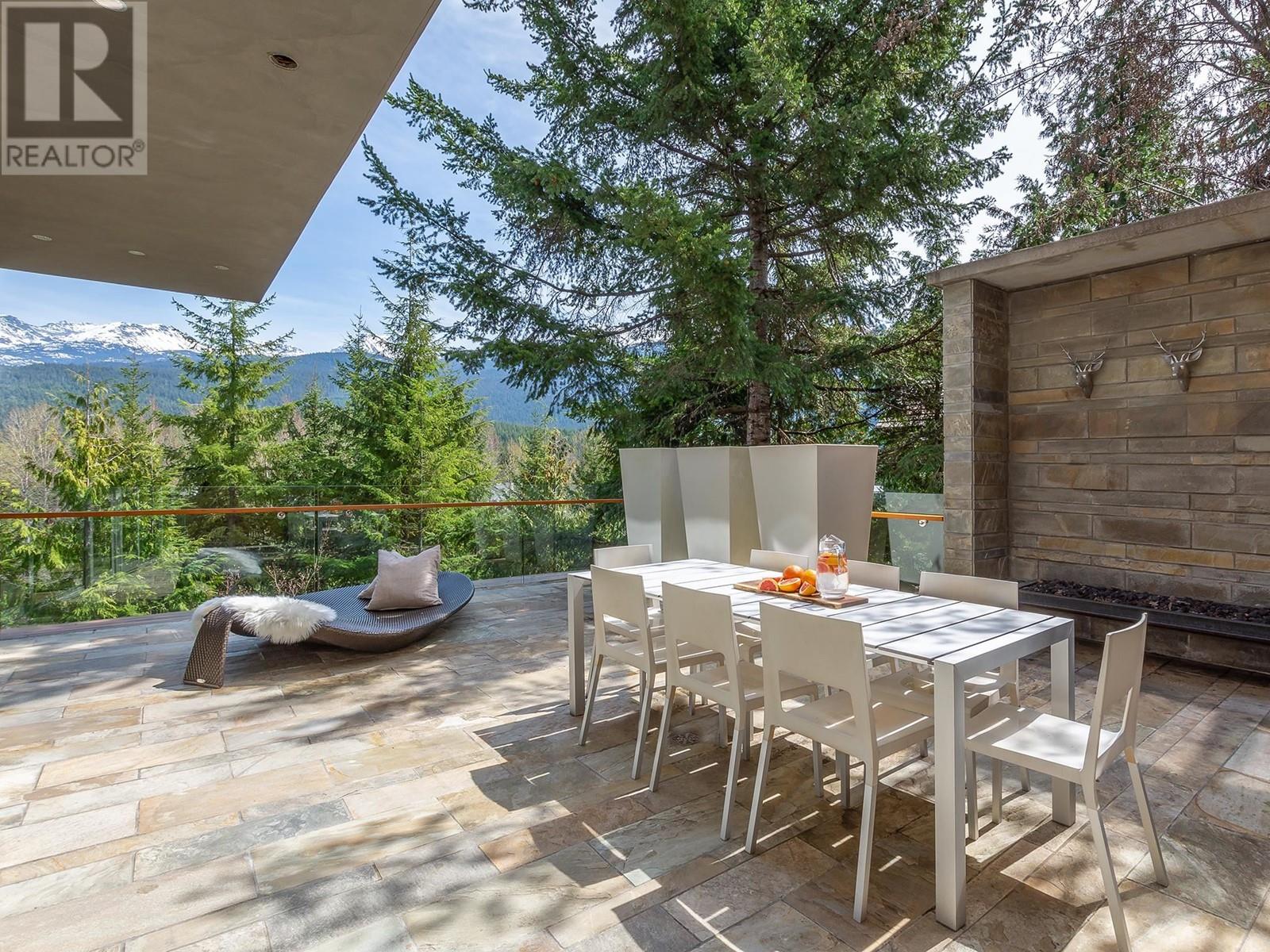 7452 Treetop Lane, Whistler, British Columbia  V8E 0E9 - Photo 10 - R2837942