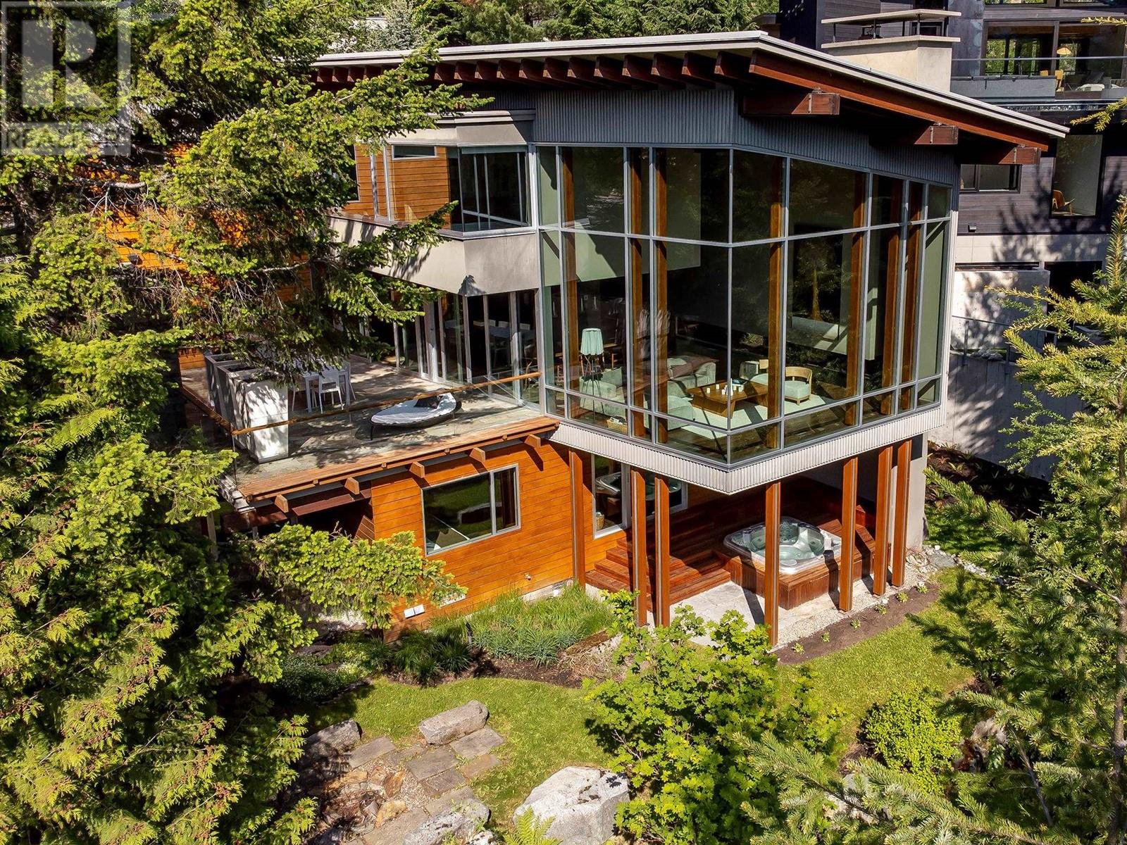 7452 Treetop Lane, Whistler, British Columbia  V8E 0E9 - Photo 11 - R2837942