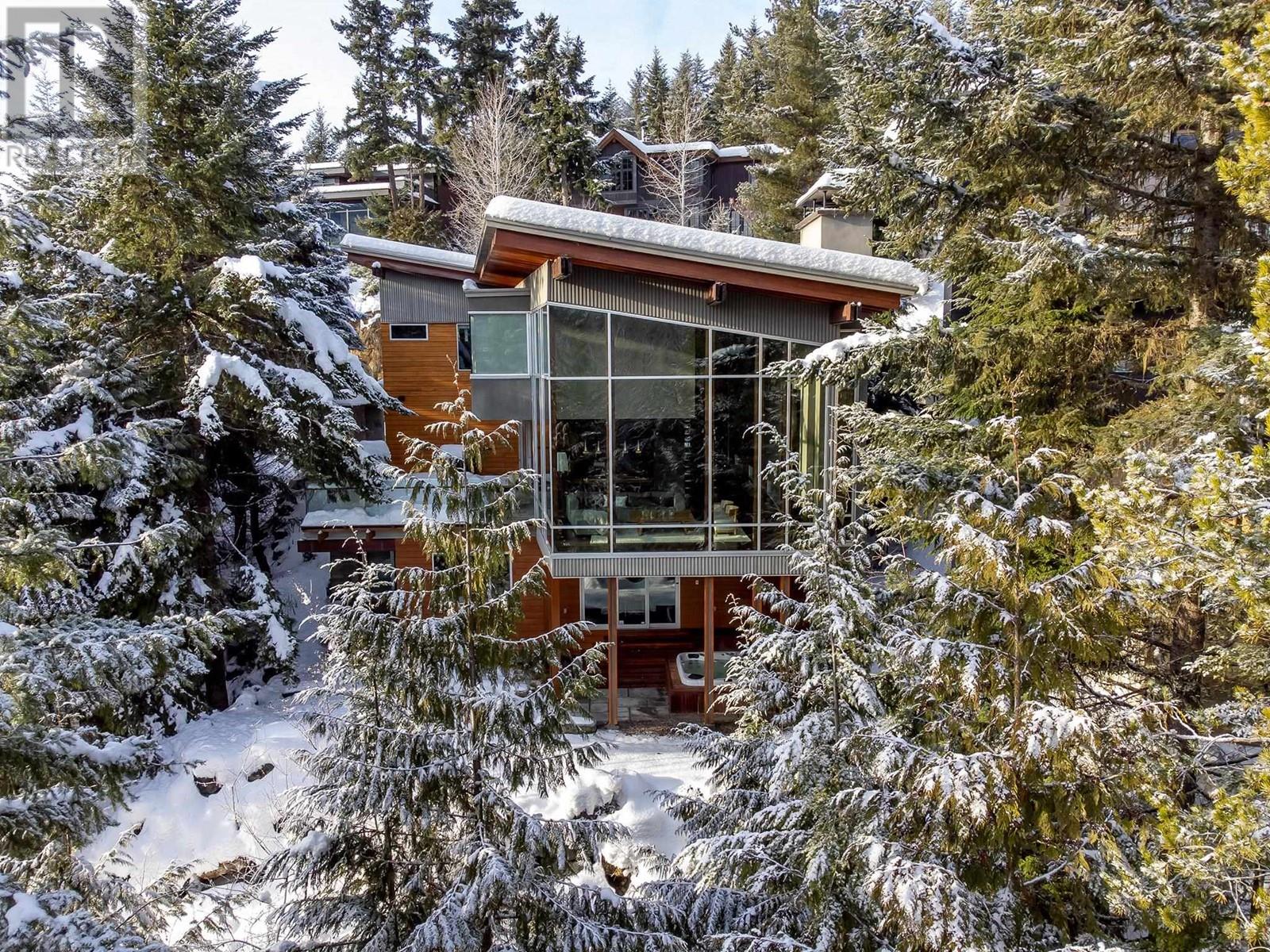 7452 Treetop Lane, Whistler, British Columbia  V8E 0E9 - Photo 36 - R2837942