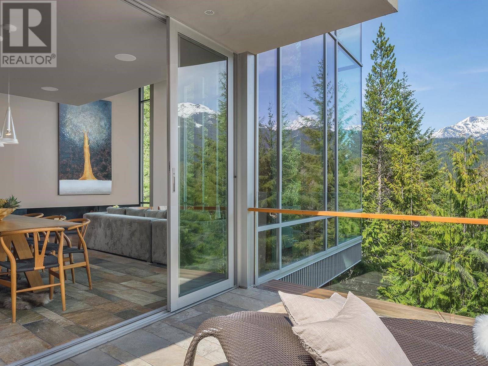7452 Treetop Lane, Whistler, British Columbia  V8E 0E9 - Photo 9 - R2837942