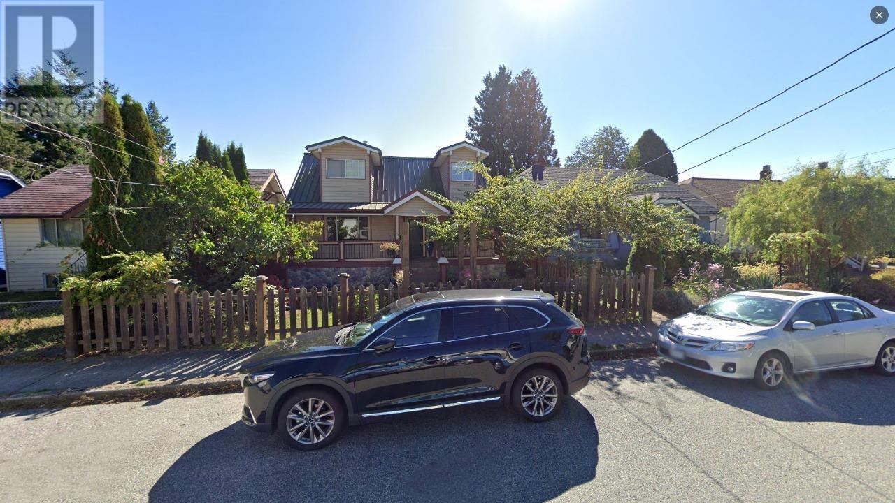 1214 Edinburgh Street, New Westminster, British Columbia  V3M 2V8 - Photo 3 - R2837976