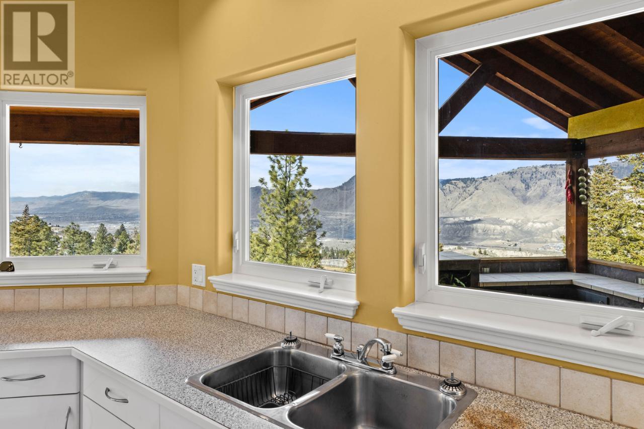 1890 Coldwater Drive, Kamloops, British Columbia   - Photo 38 - 176069