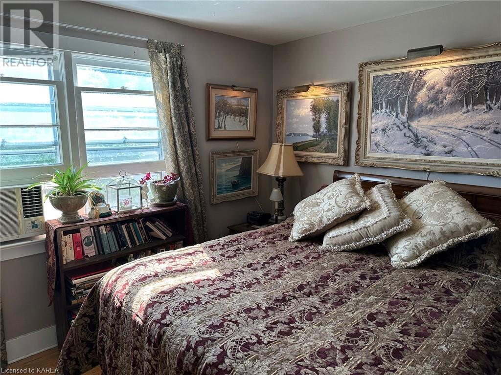 124 Arthur Street, Gananoque, Ontario  K7G 1A9 - Photo 9 - 40472808